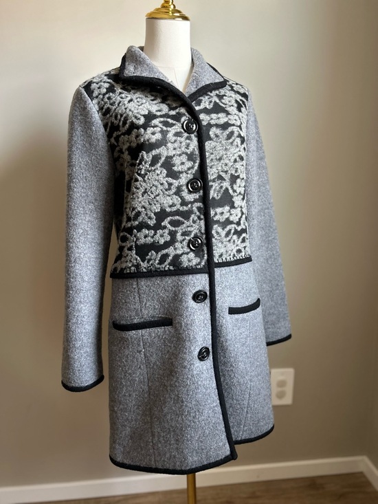 Surkana Jackets & Blazers - 100% wool Women’s Gray Patterned Button-Front Coat sophisticated natural fibre